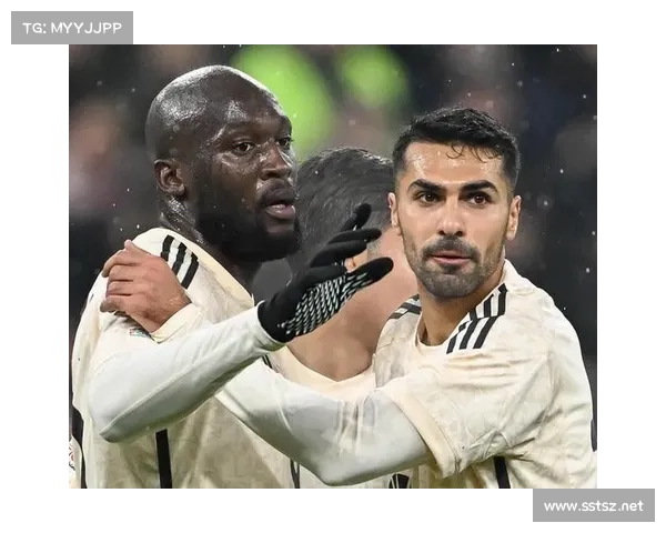 卢卡库加盟曼联对球队战术体系锋线竞争球迷心理与英超格局的深远影响